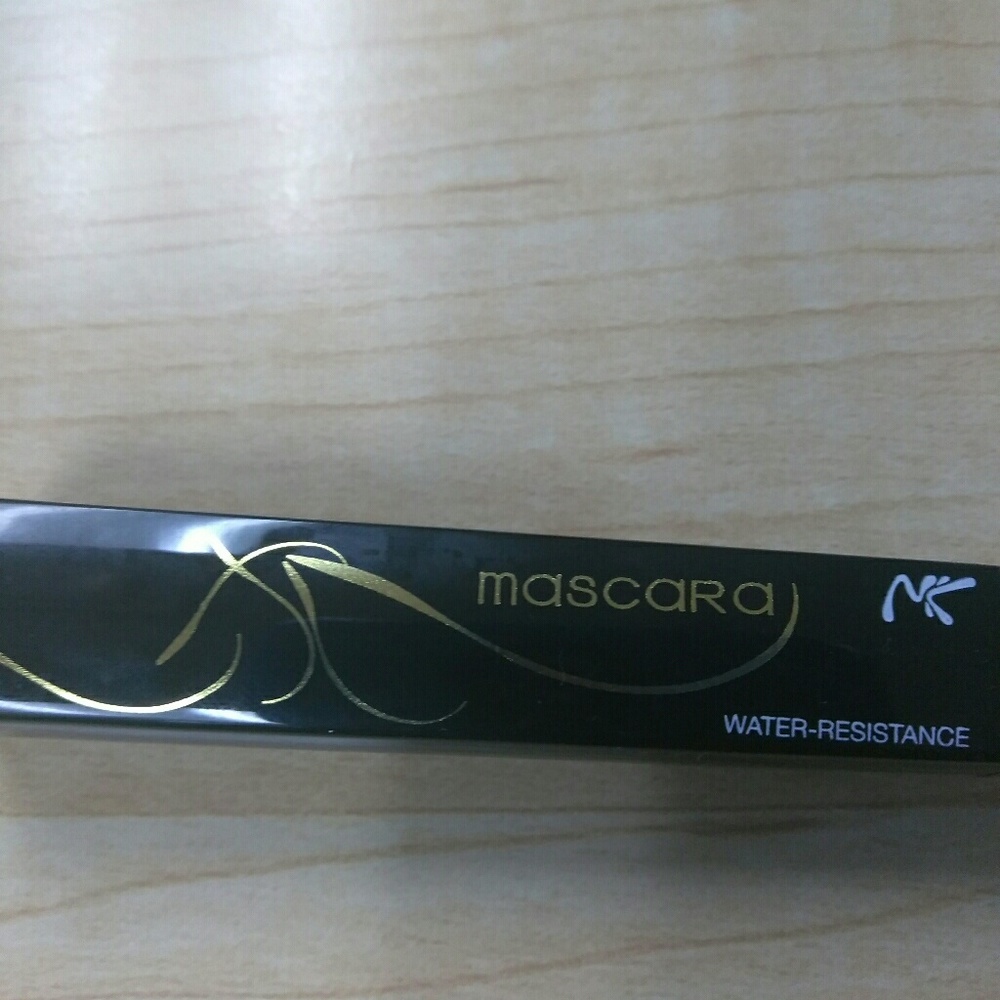 (SOLD) Mascara